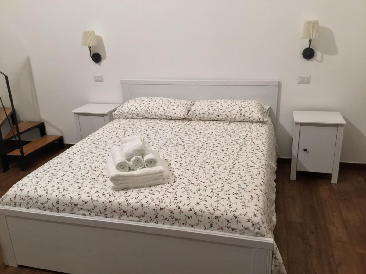 B&B Sant'Agostino 지오비나조 외부 사진